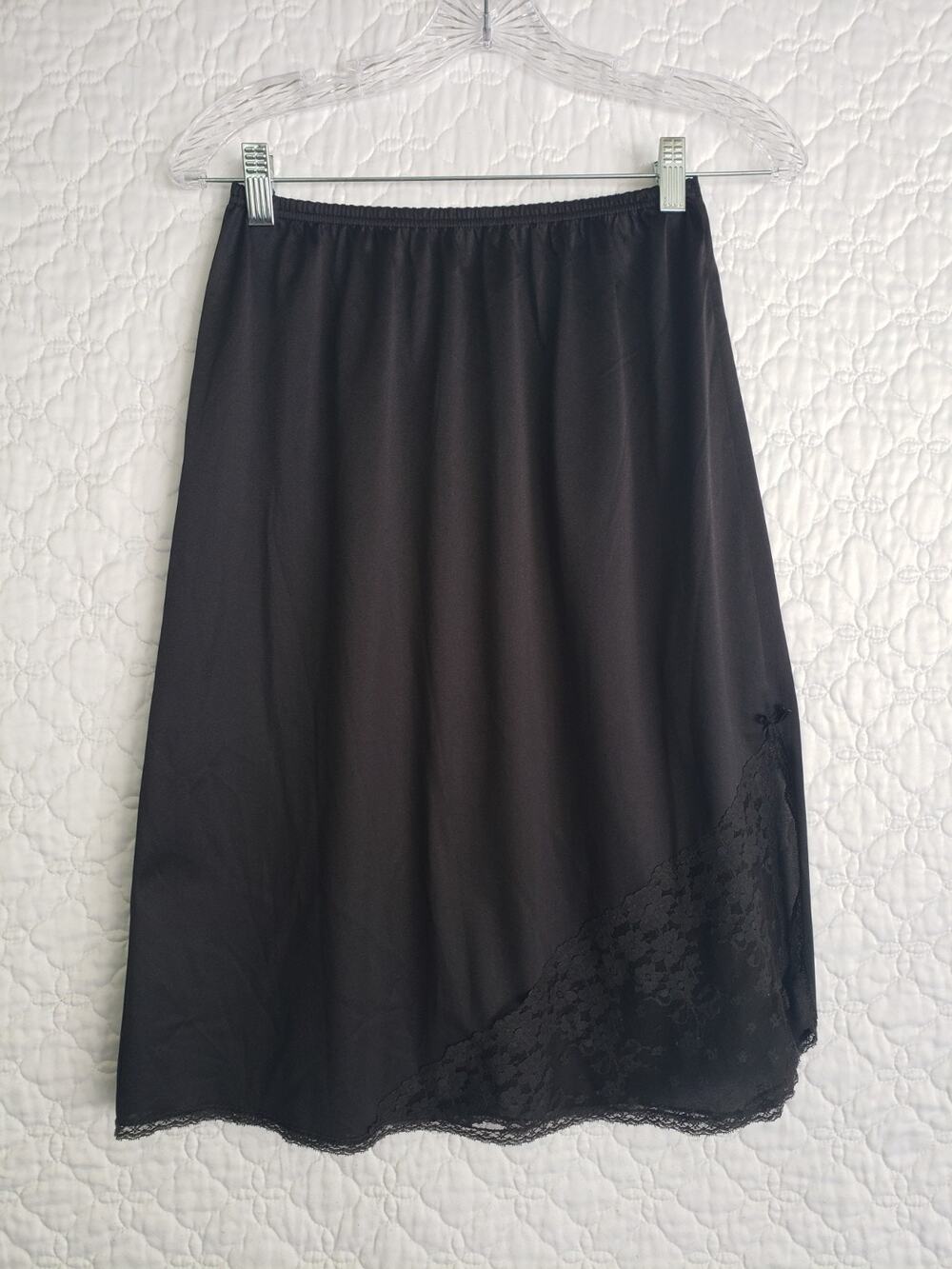 VINTAGE JC. Penney Antron III Womens Lingerie Petticoat Size M Nylon Half Sleep